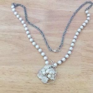 Pearl & chain necklace